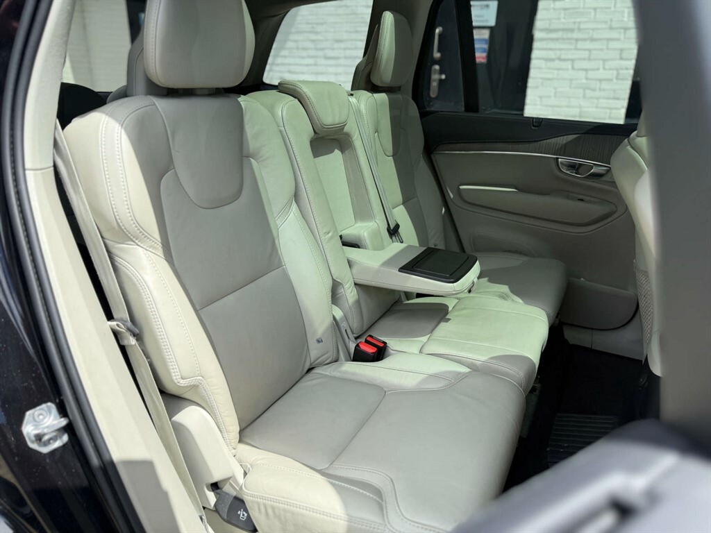 Volvo XC90 #25