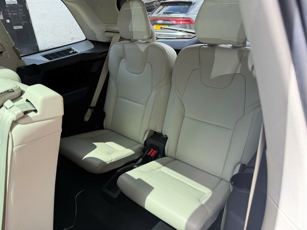 Volvo XC90 #27