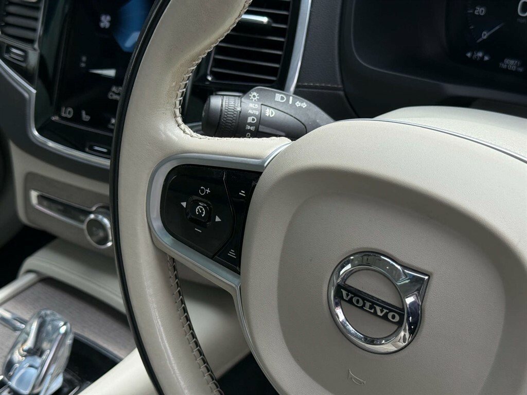 Volvo XC90 #17