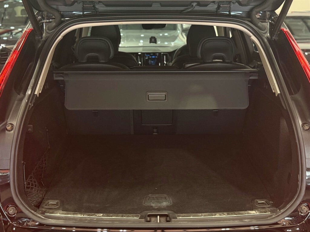 Volvo XC60 B4 Awd Mild Hybrid R-design, Black #23