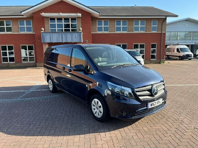 Mercedes-Benz Vito 114 Progressive L2 Blue