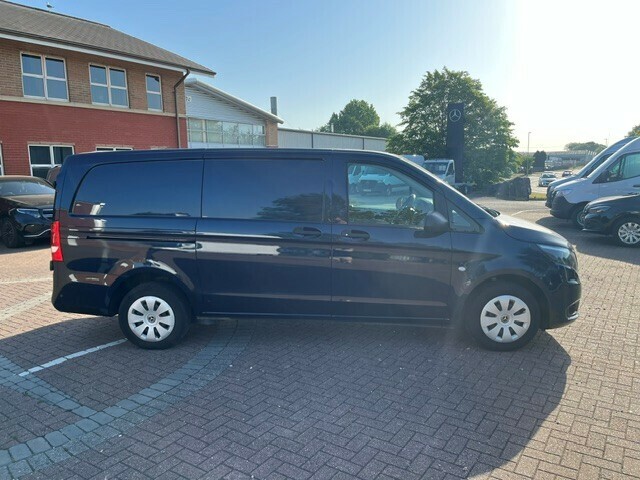 Mercedes-Benz Vito 114 Progressive L2 WN21RHJ Blue #4