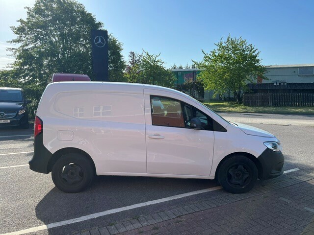 Mercedes-Benz CITAN 110 Progressive L1 White #4