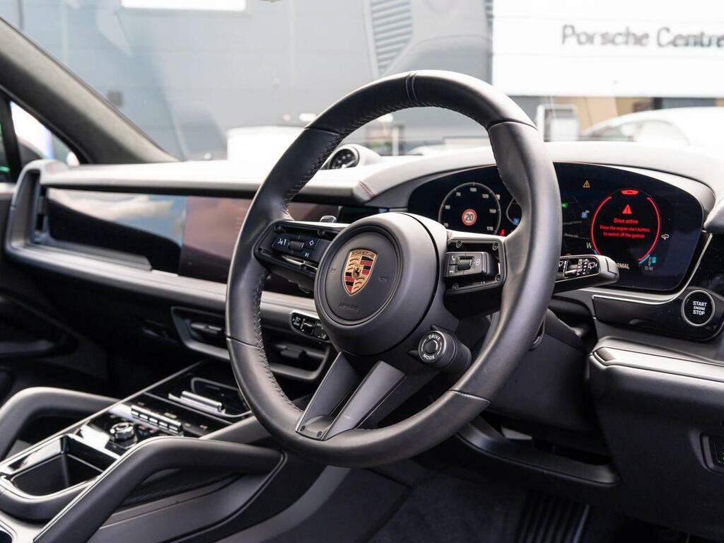 Porsche Cayenne Gts #4