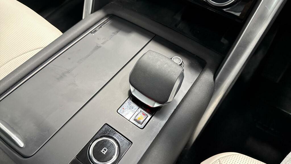 Land Rover Discovery 3 .0 D350 35Th Edition Black #13