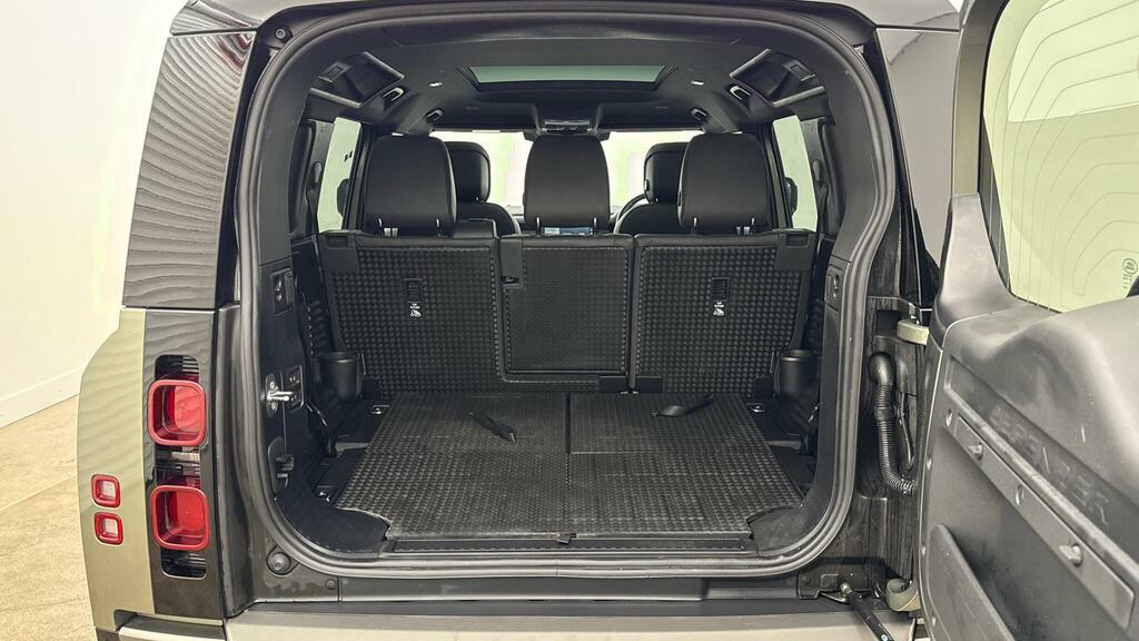 Land Rover Defender 110 3.0 D250 S 110 Black #10
