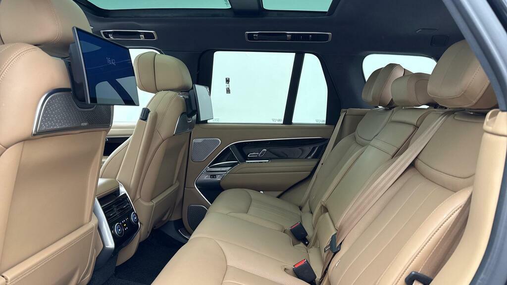 Land Rover Range Rover 3.0 D350 Black #4