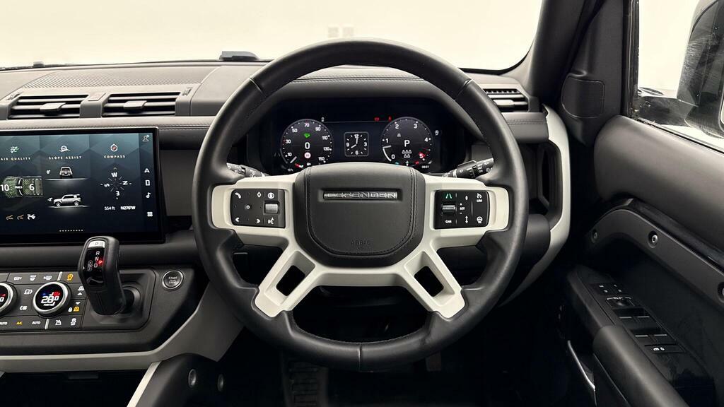 Land Rover Defender 110 X-dynamic Se Black #15