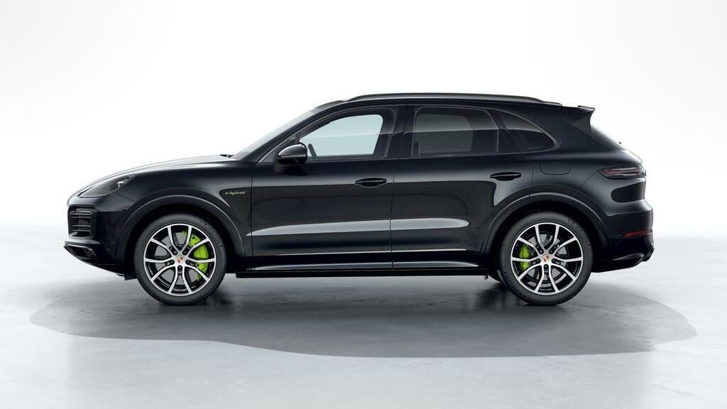 Porsche Cayenne V6 Platinum Edition #2