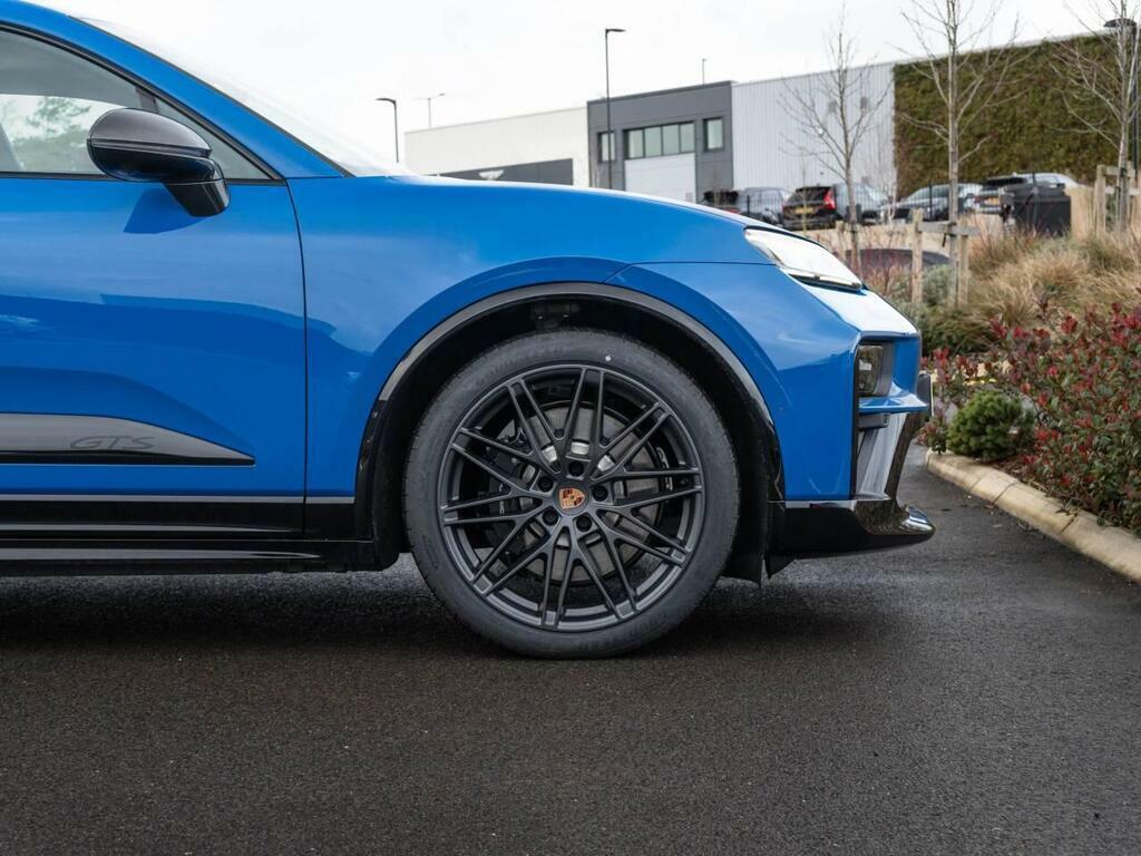 Porsche Macan  Grey #12
