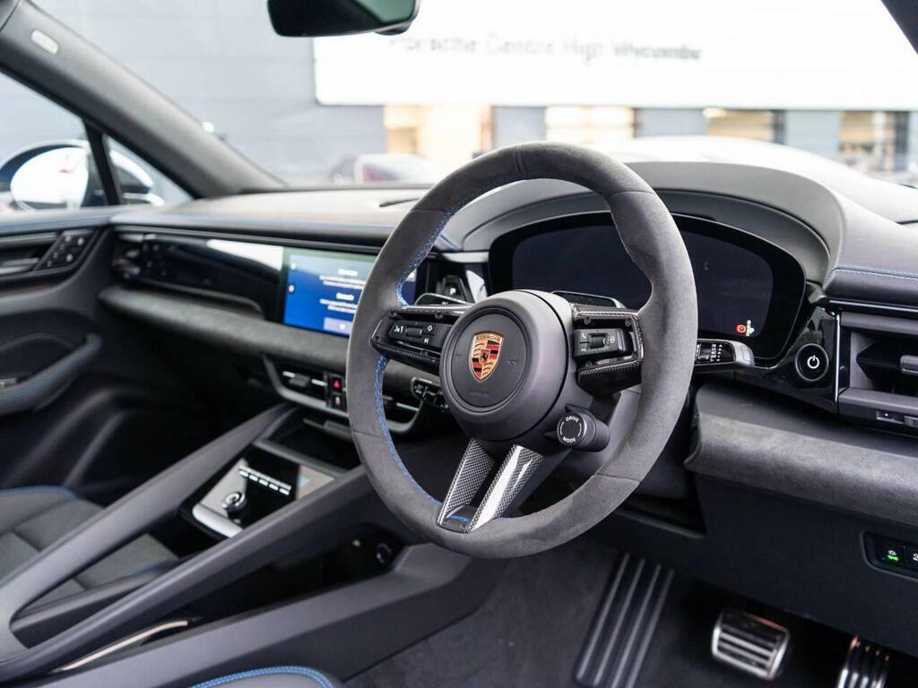 Porsche Macan  Grey #4