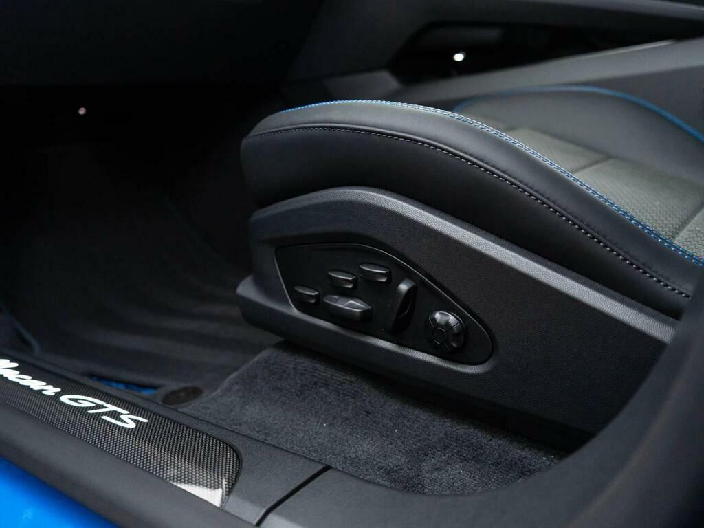 Porsche Macan  Grey #34