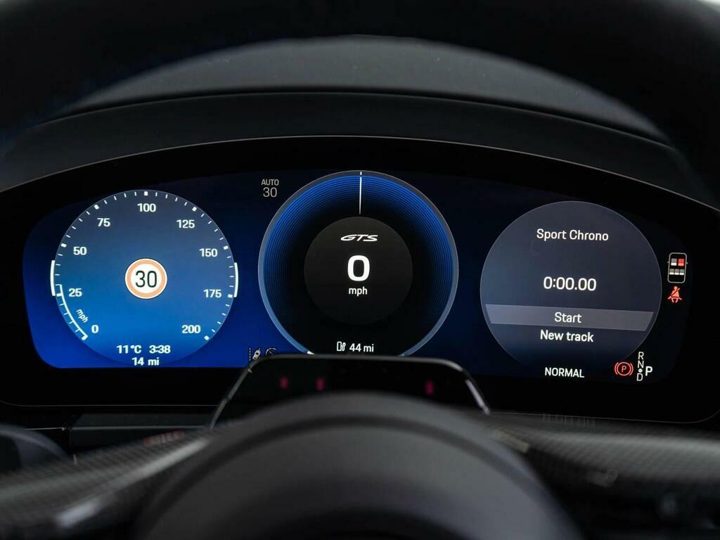 Porsche Macan  Grey #20