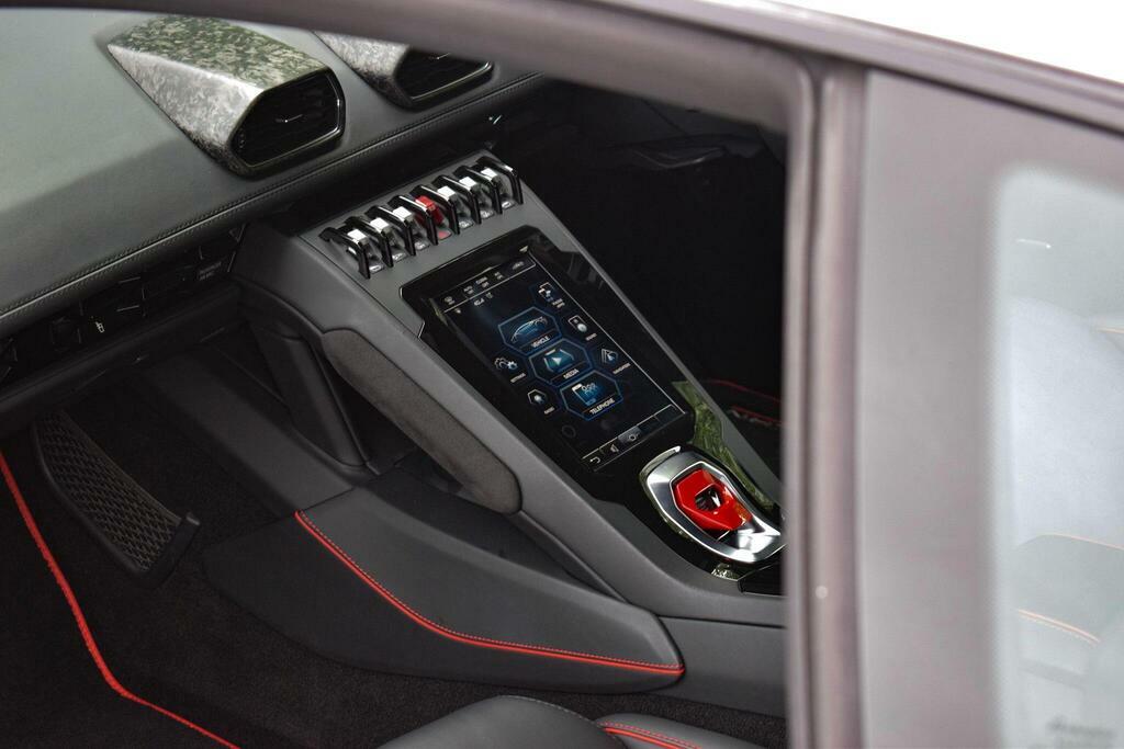Lamborghini Huracan Sto Vat Qualifying Black #20