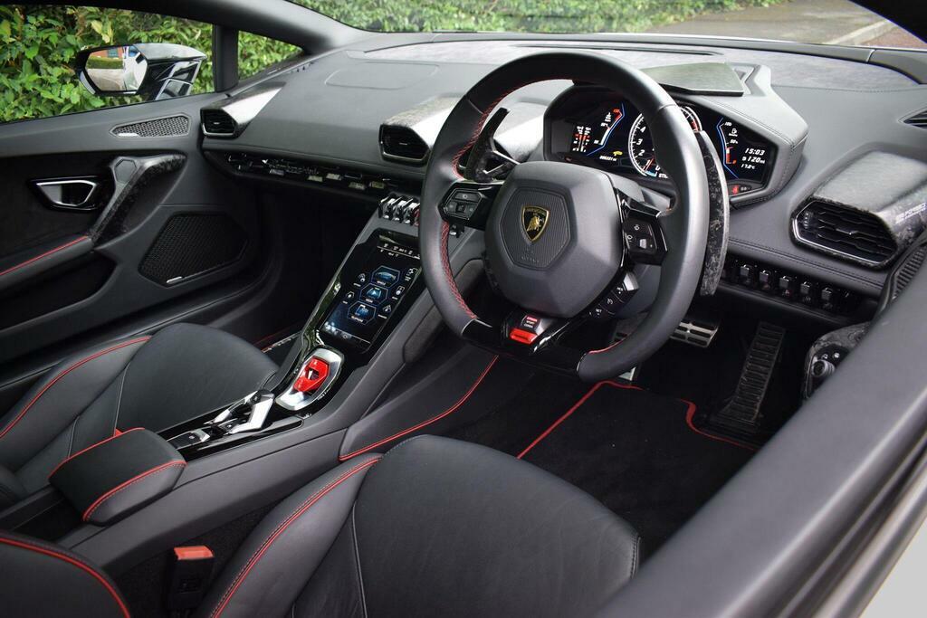 Lamborghini Huracan Sto Vat Qualifying Black #17