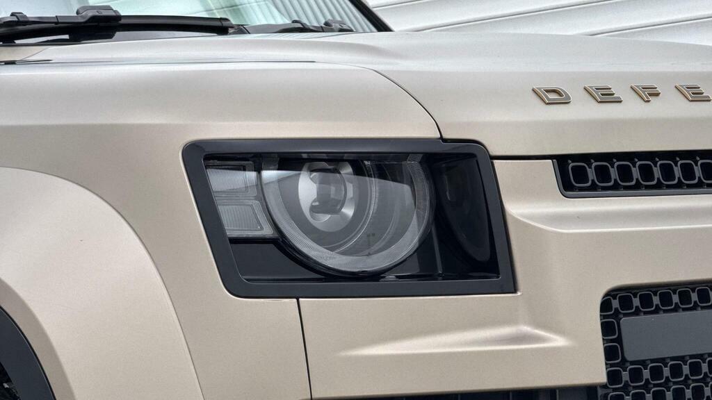 Land Rover Defender 110 3.0 D250 X-dynamic Se 110 Black #17