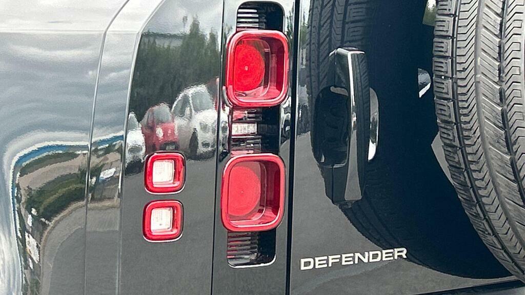 Land Rover Defender 90 D300 Mhev X-dynamic Hse Grey #19