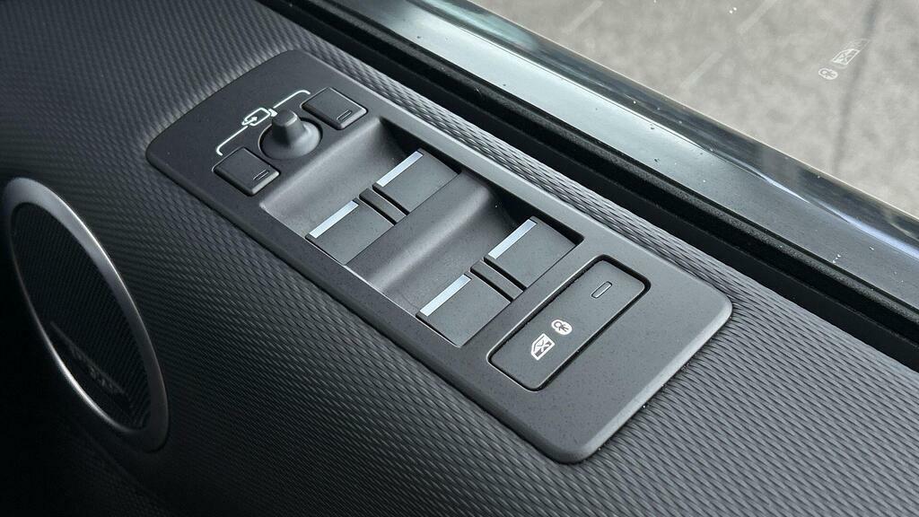Land Rover Discovery 3 .0 R-dynamic Hse Mhev #25