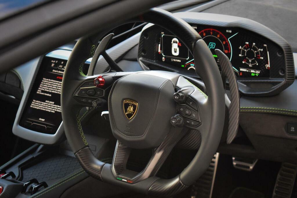 Lamborghini Revuelto 6.5 V12 Hpev Std  #17