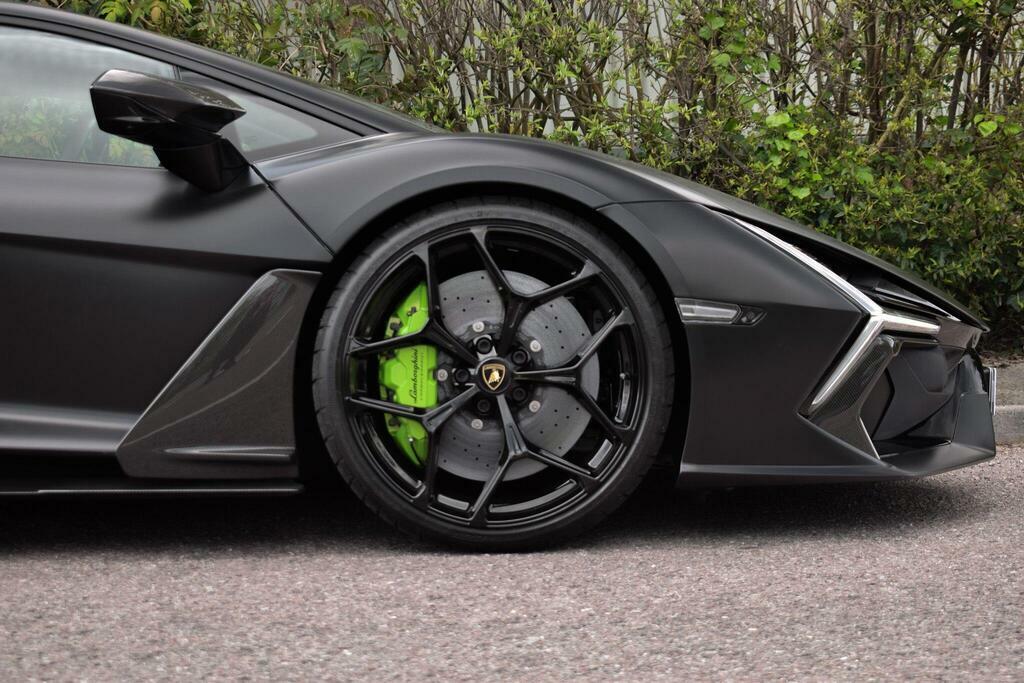 Lamborghini Revuelto 6.5 V12 Hpev Std  #9