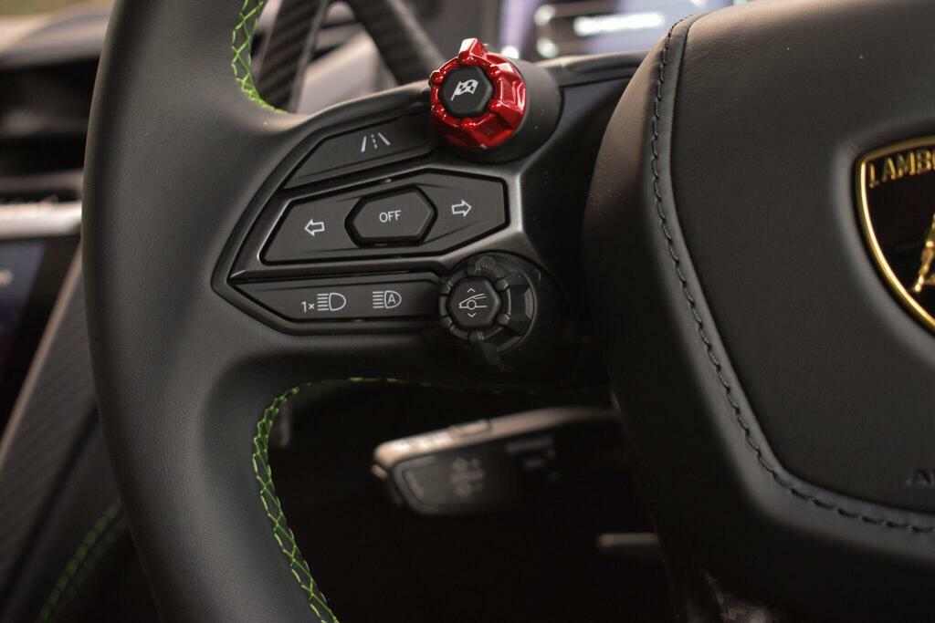 Lamborghini Revuelto 6.5 V12 Hpev Std  #29