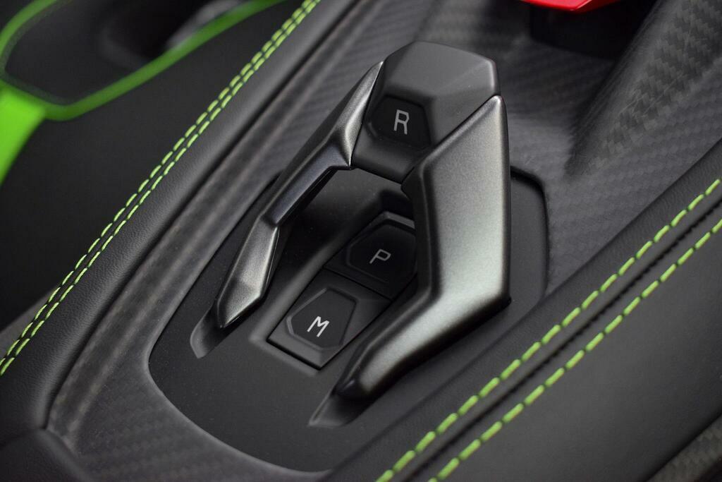 Lamborghini Revuelto 6.5 V12 Hpev Std  #36