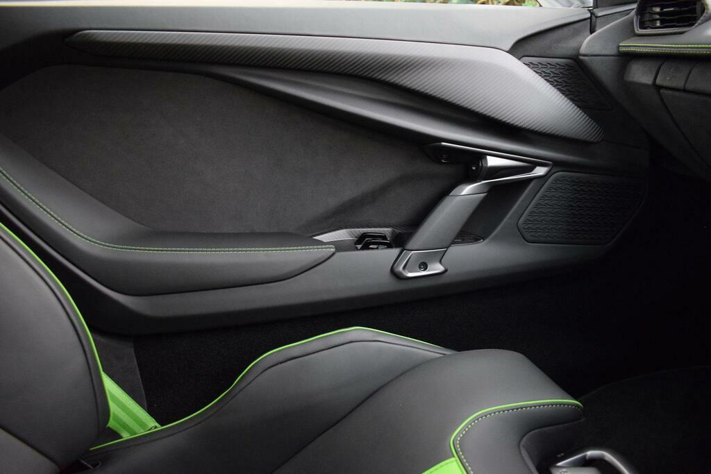 Lamborghini Revuelto 6.5 V12 Hpev Std  #28