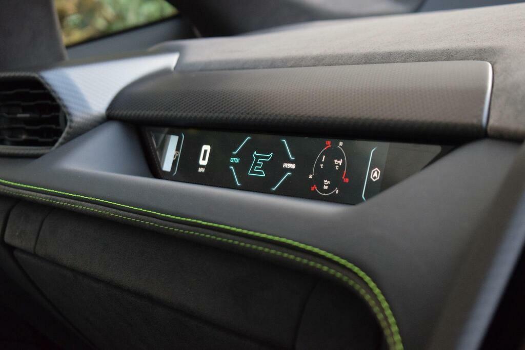 Lamborghini Revuelto 6.5 V12 Hpev Std  #27