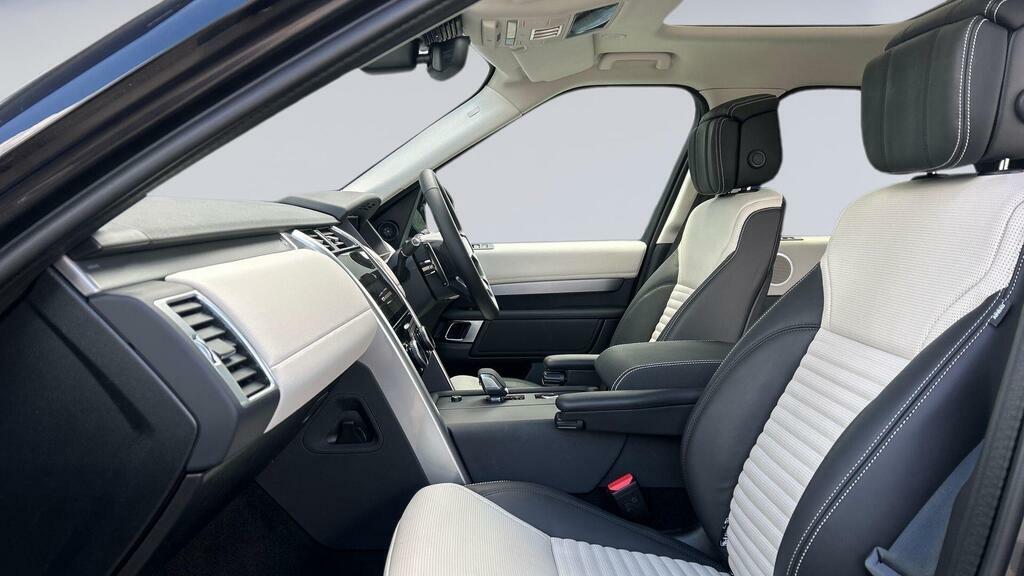 Land Rover Discovery 3 .0 D350 Dynamic Hse Grey #3