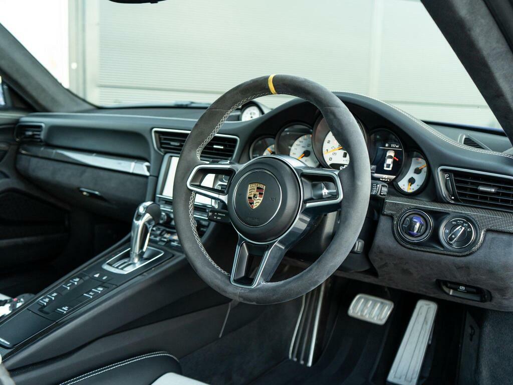 Porsche 911 911 Carrera 4S Grey #17