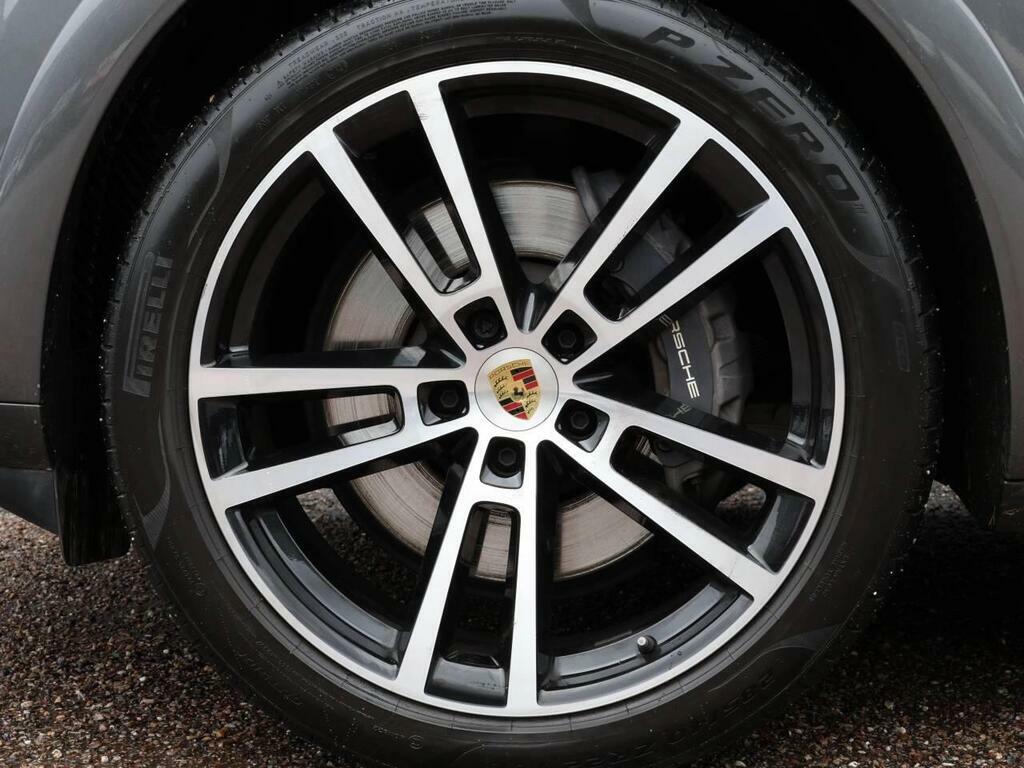 Porsche Cayenne   #15