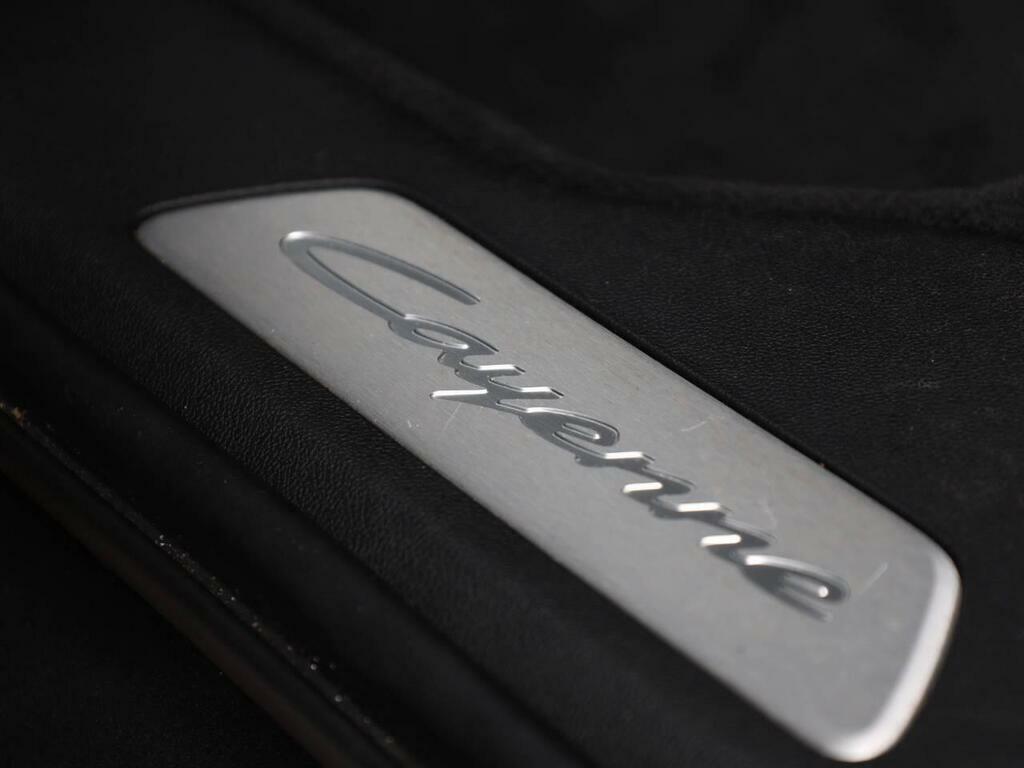 Porsche Cayenne   #21
