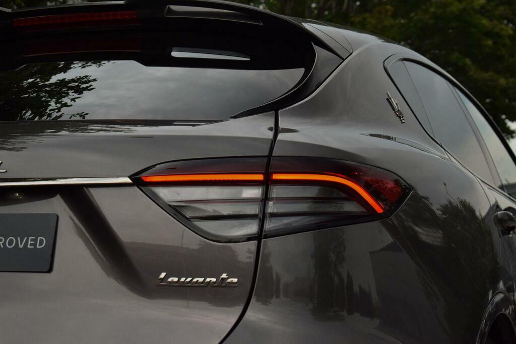 Maserati Levante V6 Modena  #12