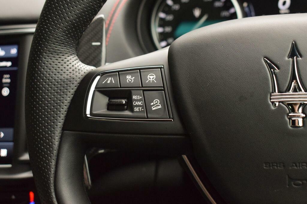 Maserati Levante V6 Modena  #32