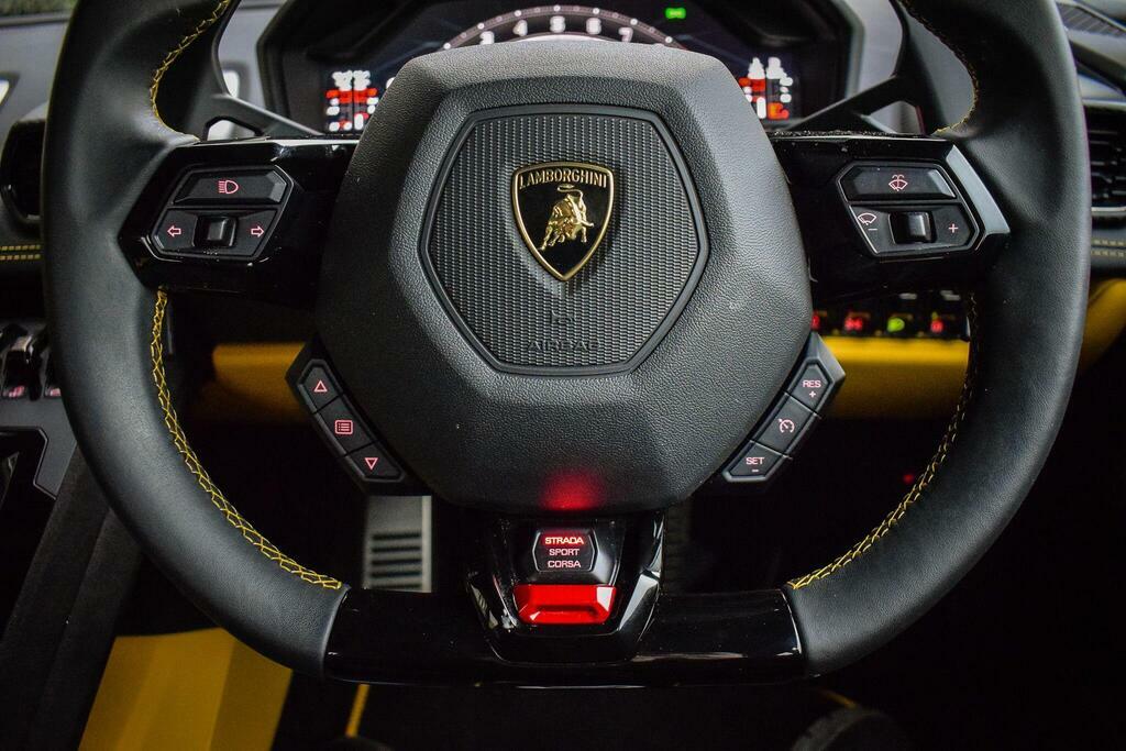 Lamborghini Huracan Sterrato Black #38
