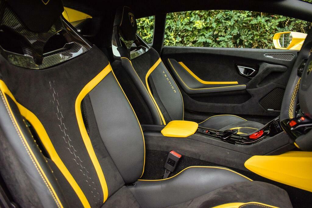 Lamborghini Huracan Sterrato Black #35