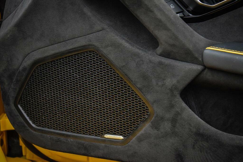 Lamborghini Huracan Sterrato Black #19