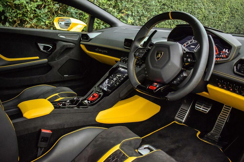 Lamborghini Huracan Sterrato Black #14