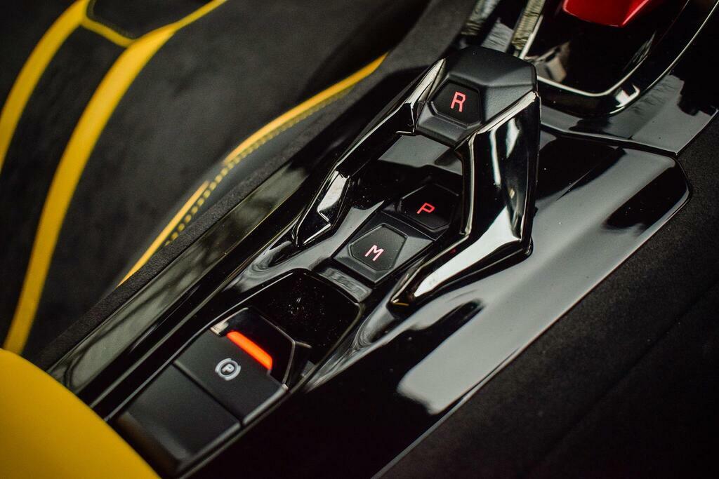 Lamborghini Huracan Sterrato Black #49