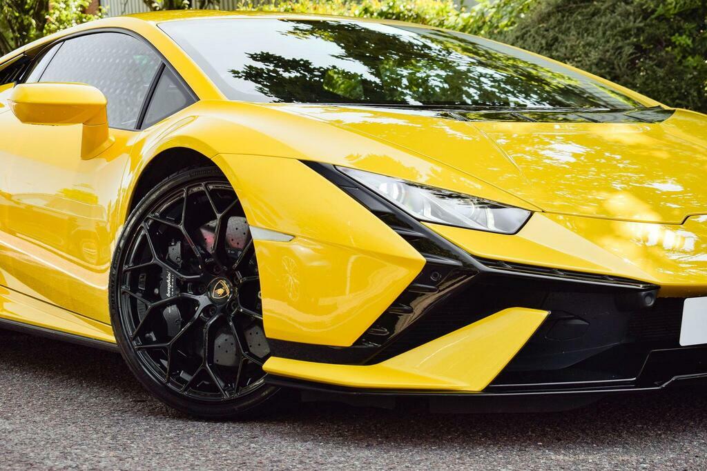 Lamborghini Huracan Sterrato Black #12