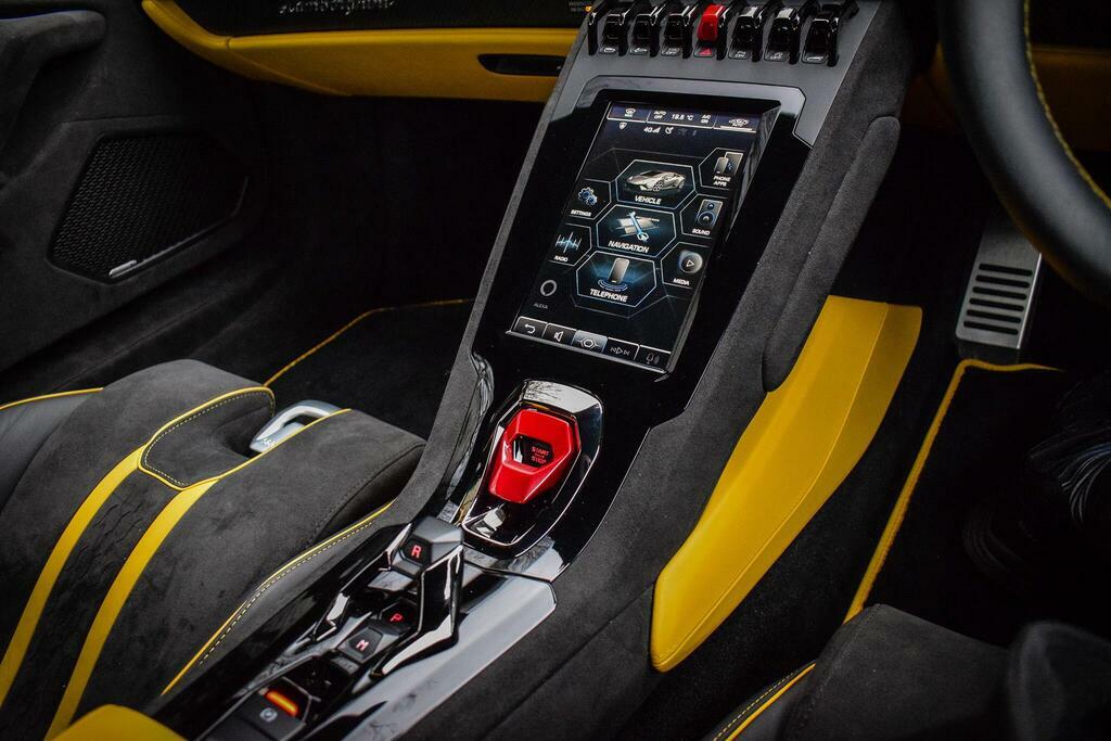 Lamborghini Huracan Sterrato Black #43
