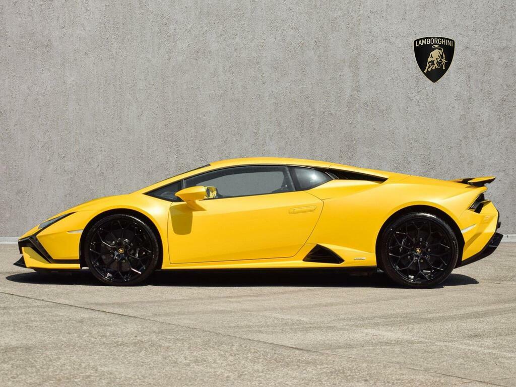 Lamborghini Huracan Sterrato Black #9