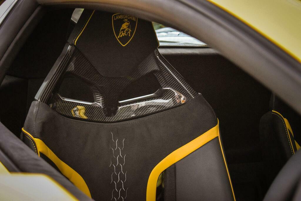 Lamborghini Huracan Sterrato Black #53