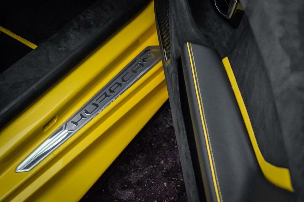 Lamborghini Huracan Sterrato Black #27