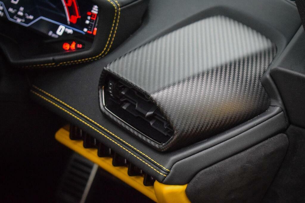 Lamborghini Huracan Sterrato Black #23