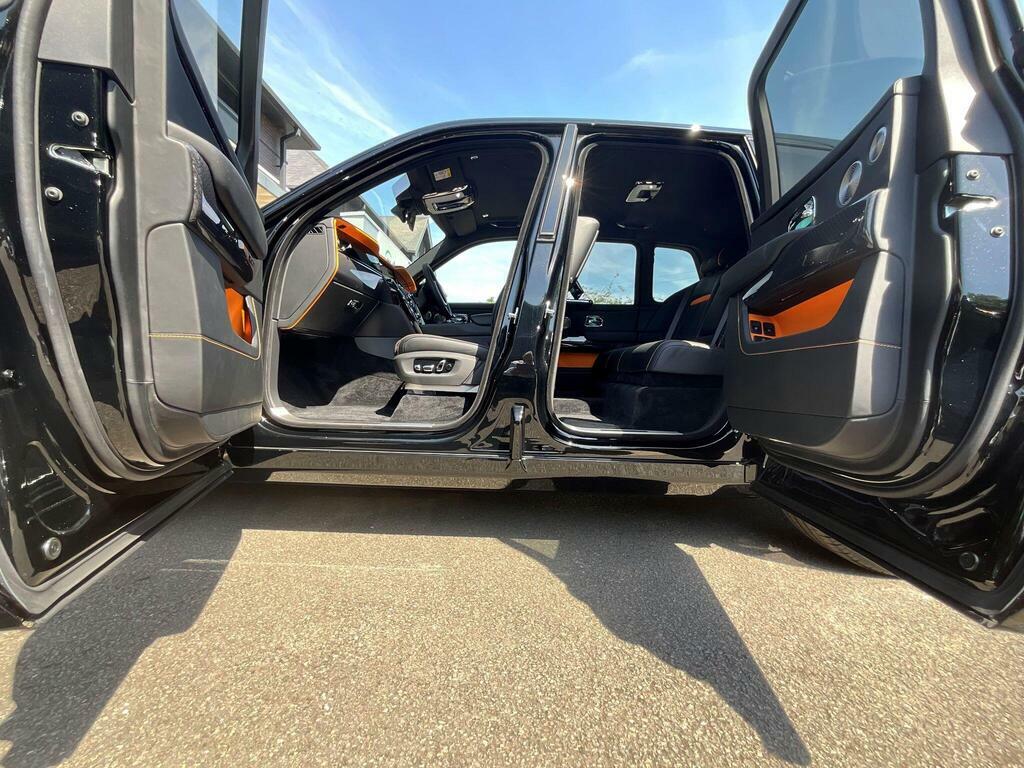Rolls-Royce Cullinan 6.75 V12 Black Badge Suv 4Wd Euro Black #17