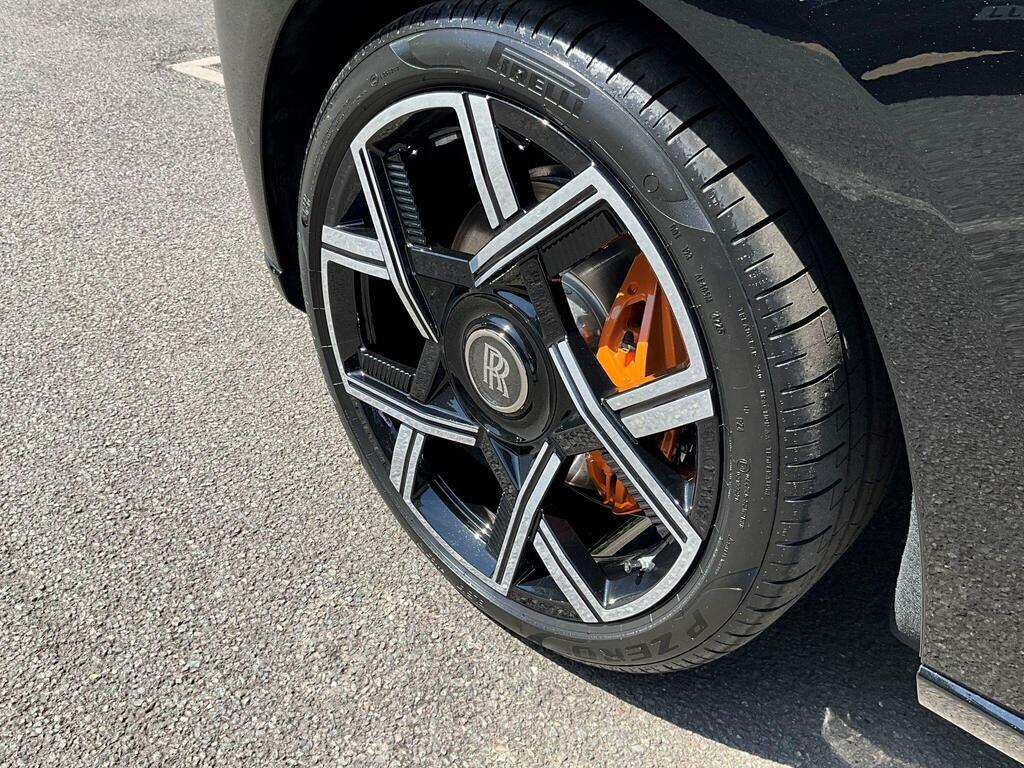 Rolls-Royce Cullinan 6.75 V12 Black Badge Suv 4Wd Euro Black #21
