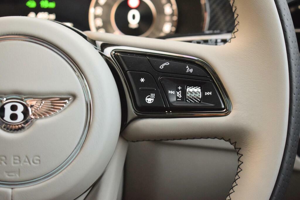 Bentley Flying Spur 4.0 V8 Hybrid Grey #43