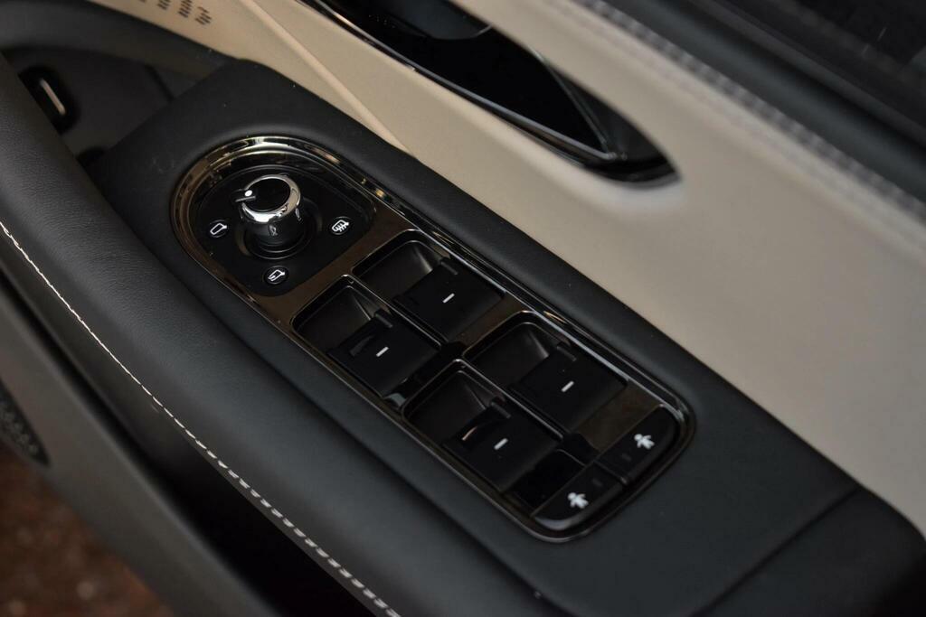 Bentley Flying Spur 4.0 V8 Hybrid Grey #21