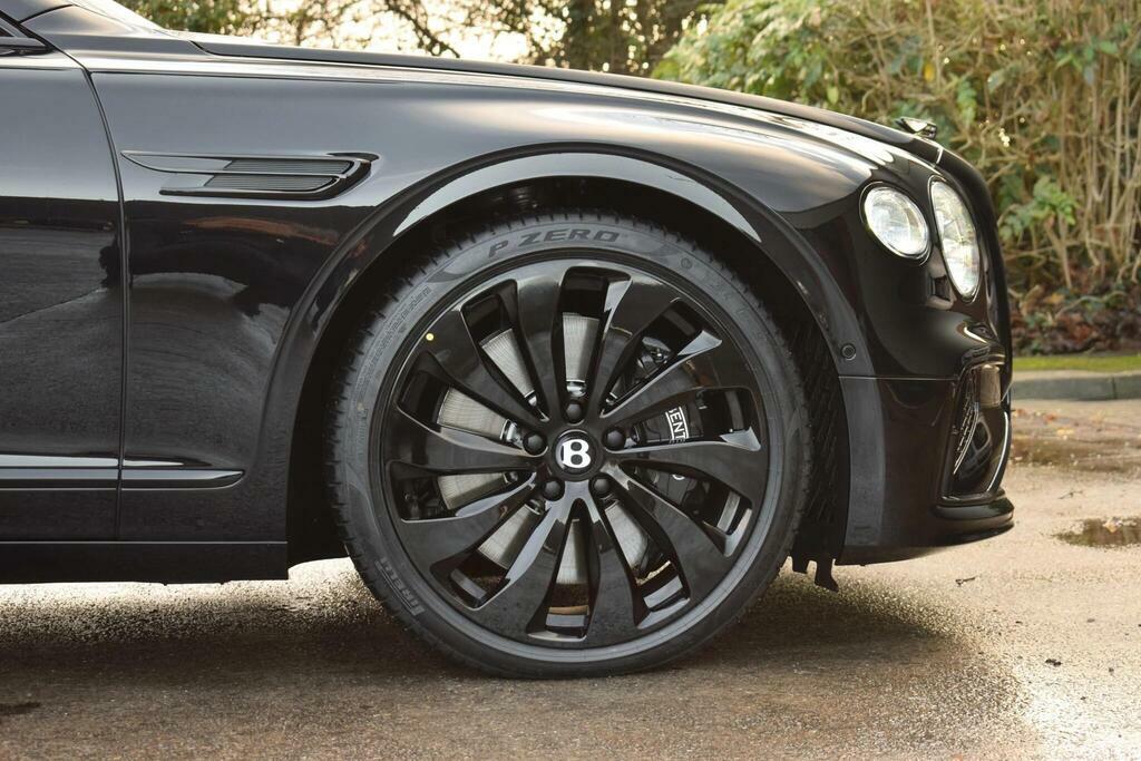Bentley Flying Spur Black Edition V8 Hybrid 4.0 V8 High-performance 25  #6